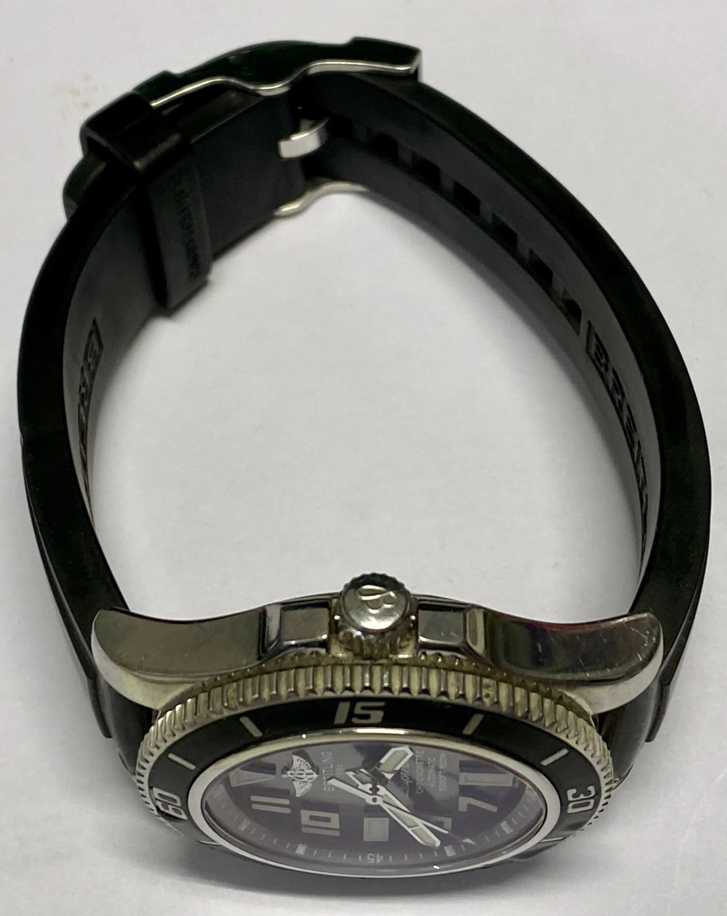 BREITLING Superocean SS w/ Black Rotating Bezel Men's Watch - $10K APR w/ COA!!!