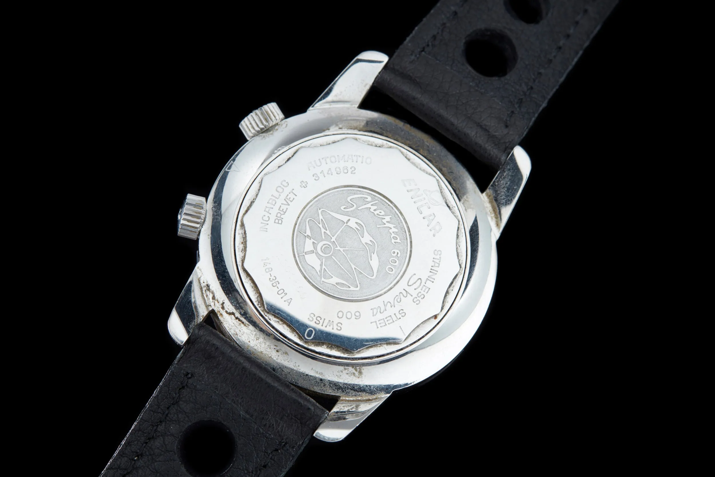 Enicar Sherpa Guide 600 GMT