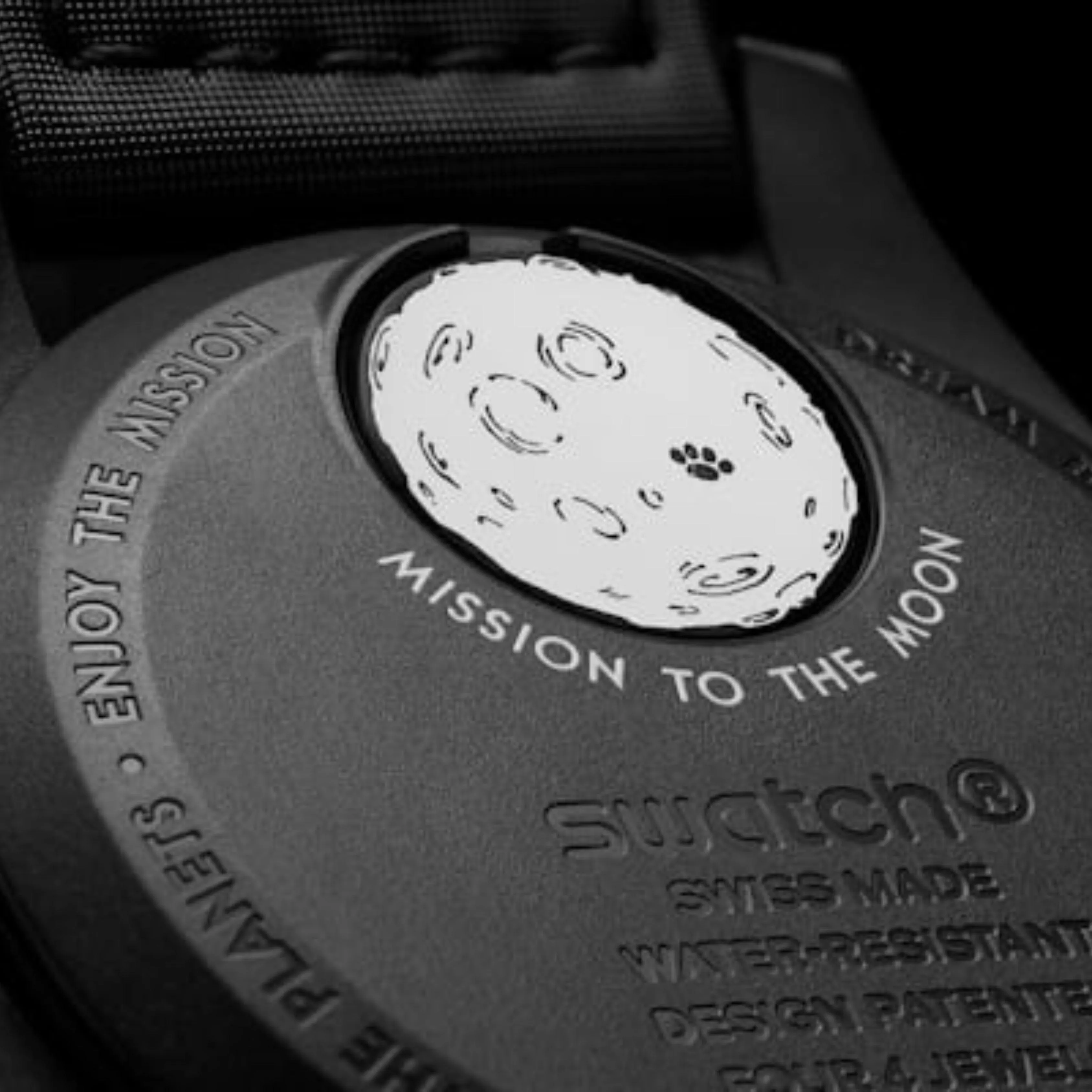 Mission to Moonphase Snoopy (Black Snoopy)