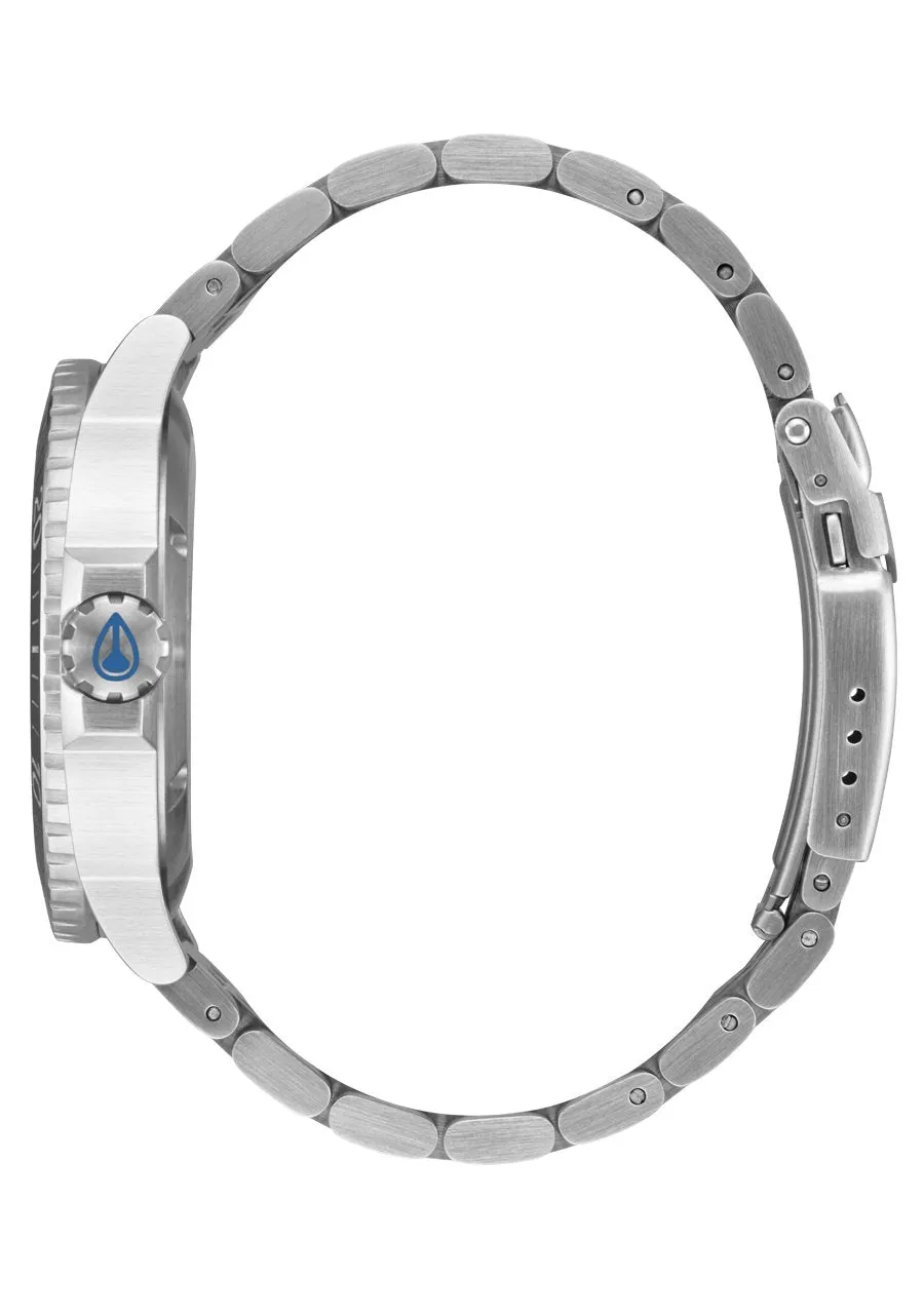 Nixon "Stinger 44" Solar Watch in Silver | *Excluded from the Free Shipping offer